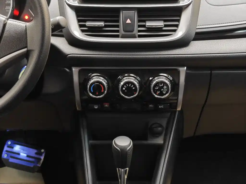 YARiS L Zhixuan 2020 Zhixuan X 1.5L CVT Deluxe Edition купить на сайте DeffCars