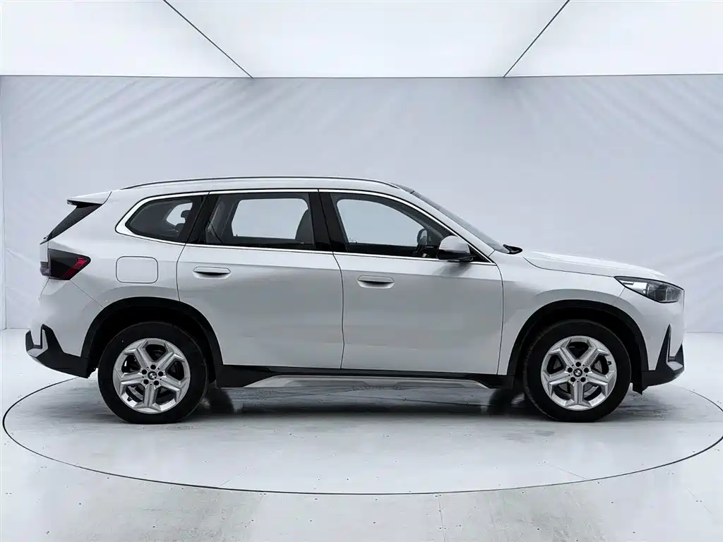 BMW X1 2023 sDrive20Li X Design Package купить на сайте DeffCars