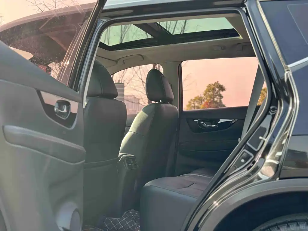 X-Trail 2019 2.0L CVT Intelligent Comfort Edition 2WD купить на сайте DeffCars
