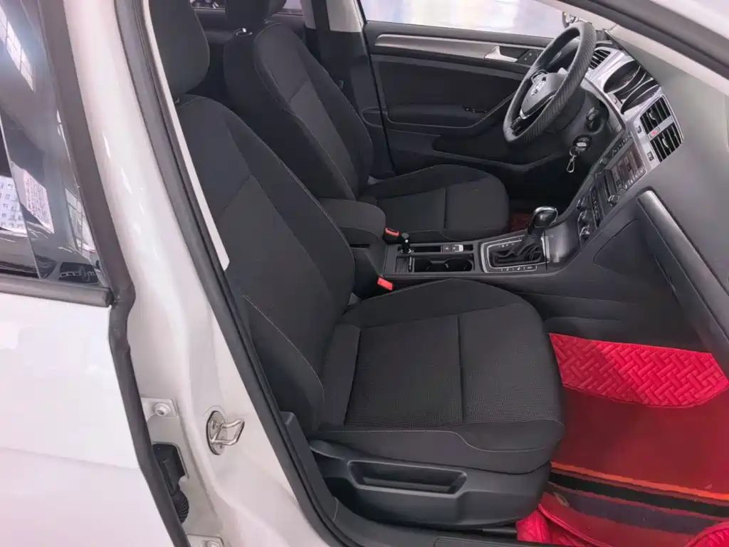 Golf 2016 1.6L automatic fashion model купить на сайте DeffCars