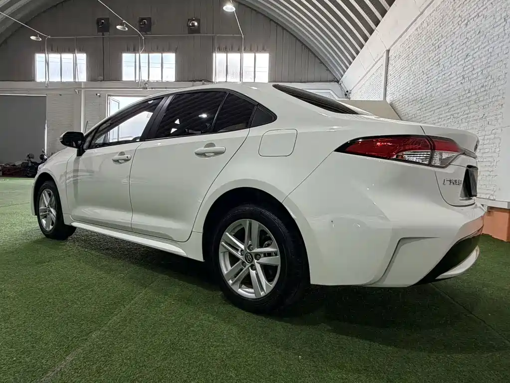 Léilíng (COROLLA) 2022 185T CVT Deluxe Edition купить на сайте DeffCars