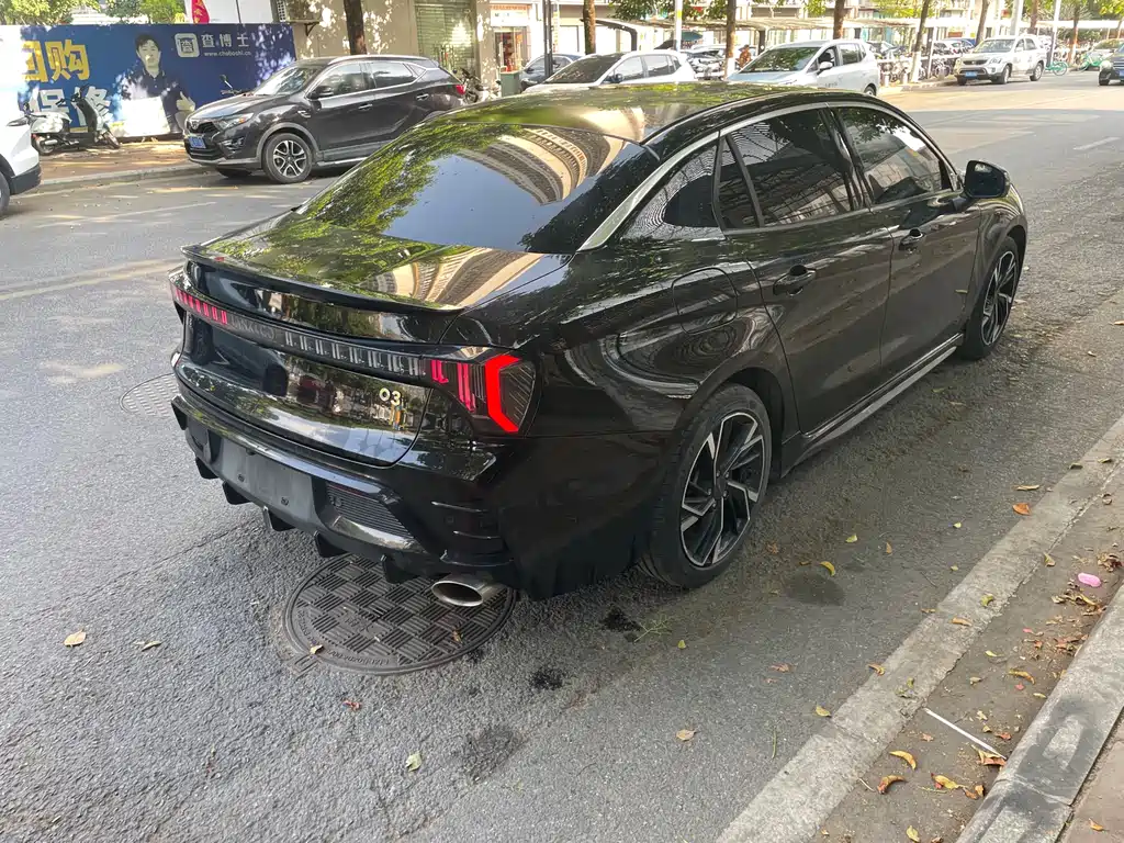 Lynk & Co 03 2023 1.5T EM-F AM купить на сайте DeffCars