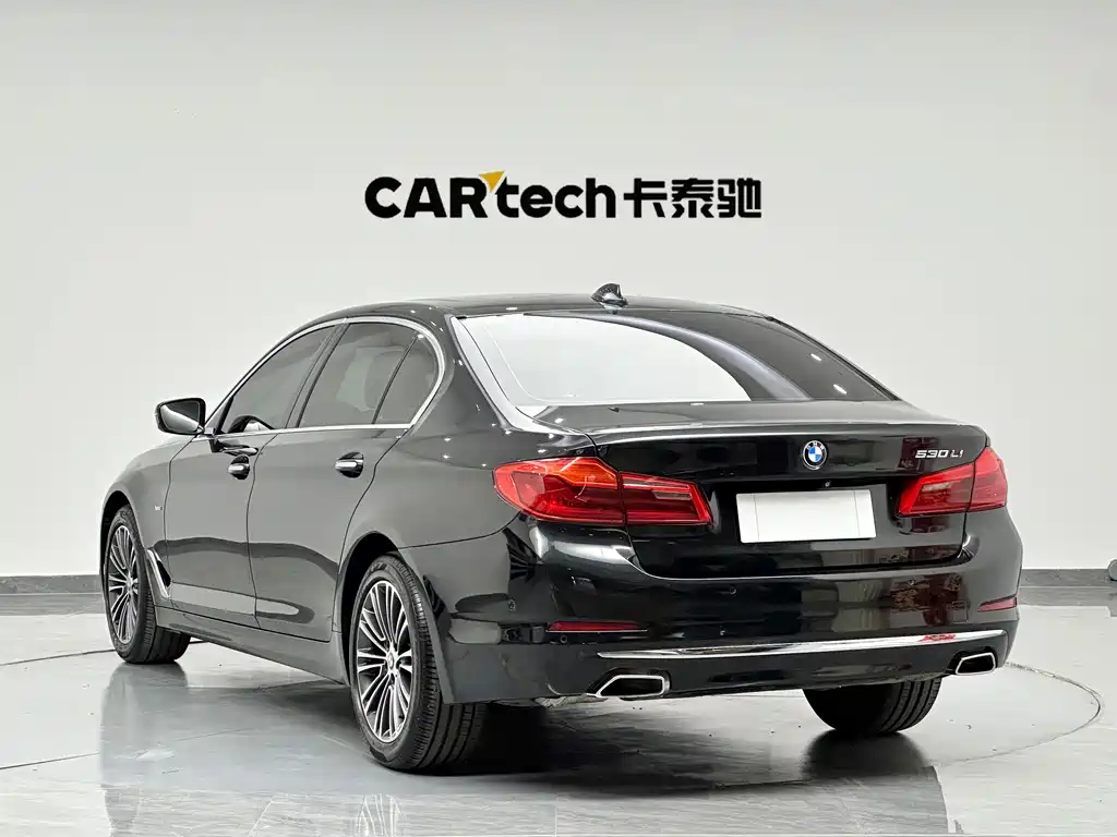 BMW 5 Series 2018 Facelift 530Li Exclusive Luxury Package купить на сайте DeffCars