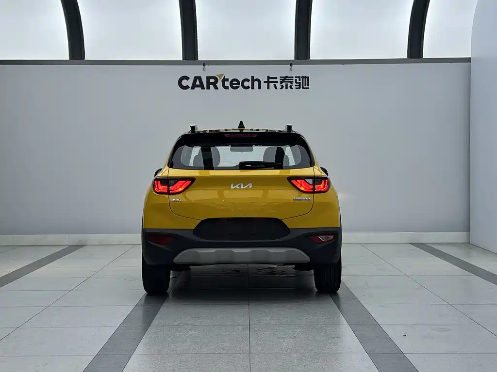 Yipao 2021 1.4L CVT sunroof model купить на сайте DeffCars