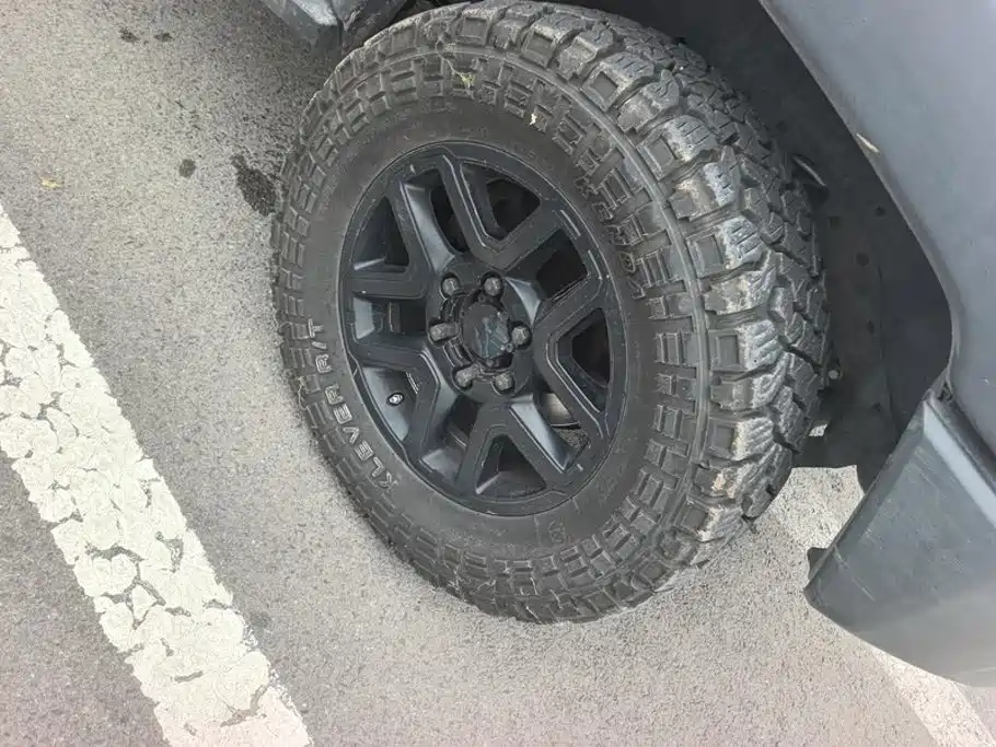 Beijing off-road BJ40 2017 40L 2.3T automatic four-wheel drive ring tower championship version купить на сайте DeffCars