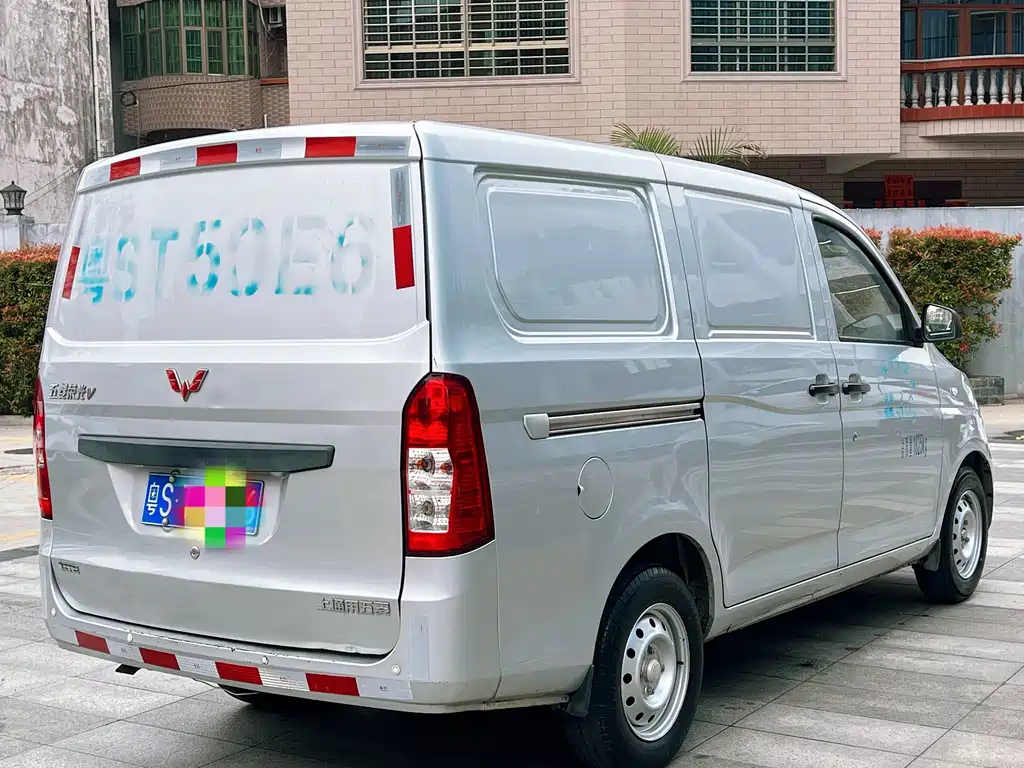 Wuling Rongguang V 2019 1.5L practical van transport truck купить на сайте DeffCars