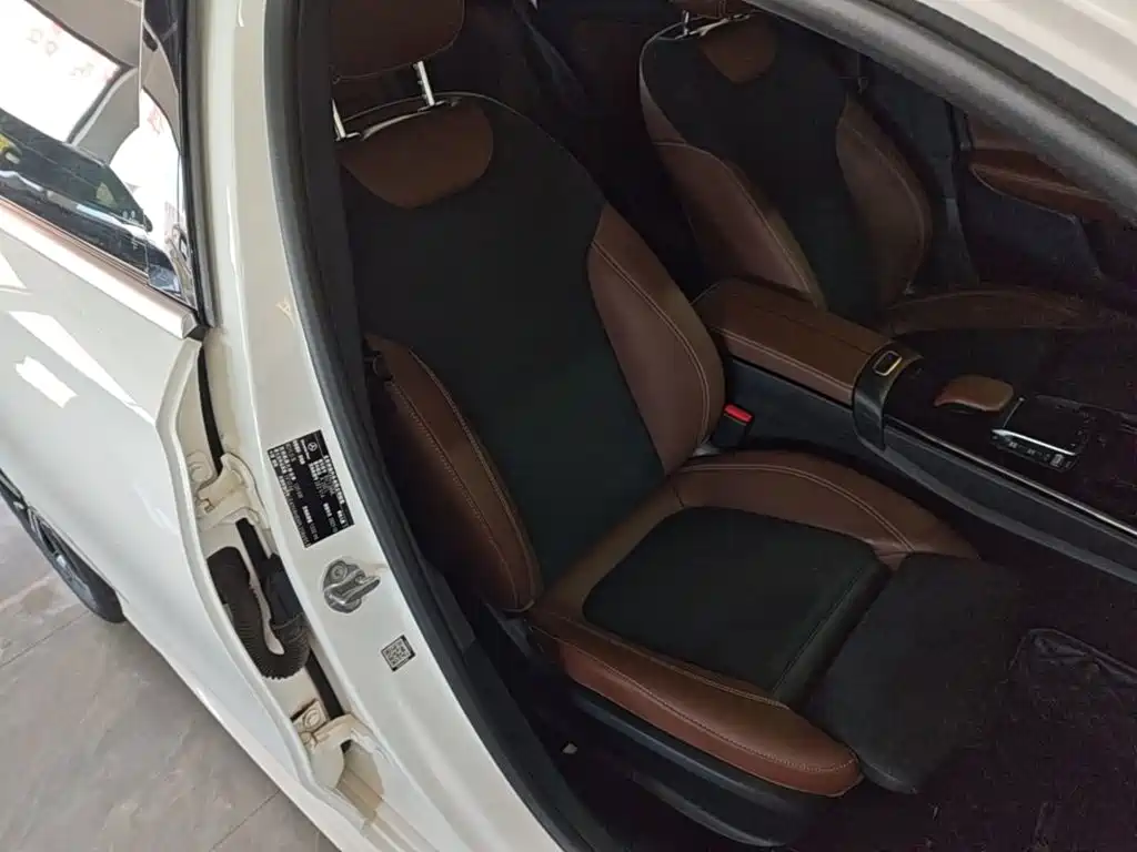 Mercedes-Benz A-Class 2022 Facelift Three A 200 L Sports Sedan Fashionable купить на сайте DeffCars