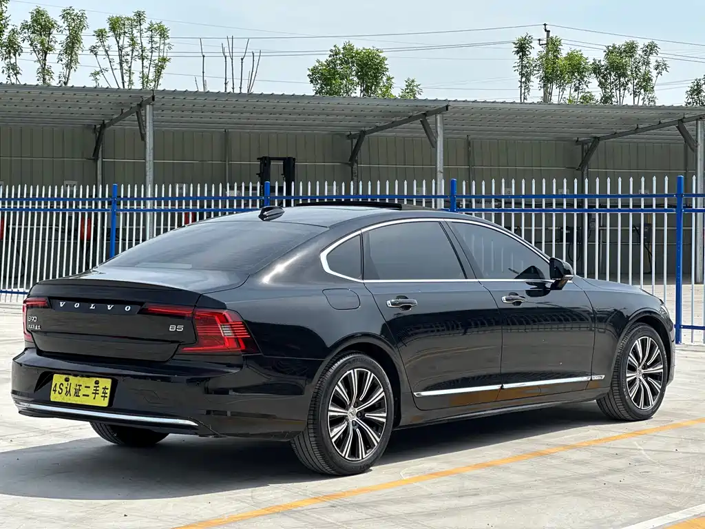 Volvo S90 2021 B5 Zhiyuan Luxury Edition купить на сайте DeffCars