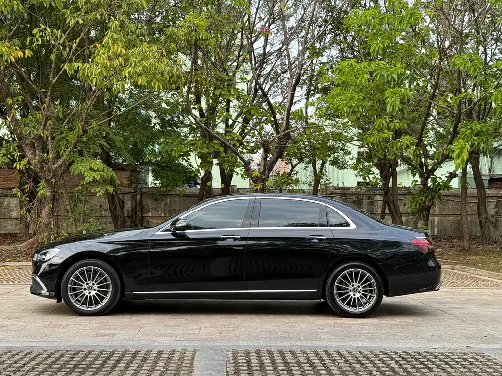 Mercedes-Benz E-Class 2022 E 260 L купить на сайте DeffCars