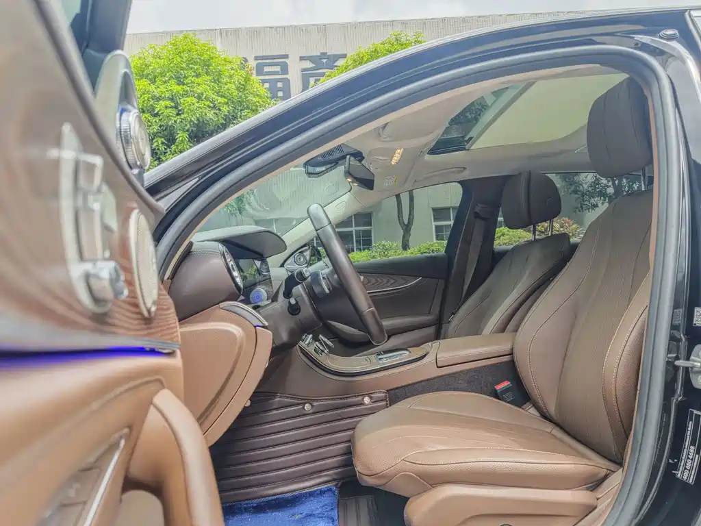 Mercedes-Benz E-Class 2023 E 300 L Fashion купить на сайте DeffCars