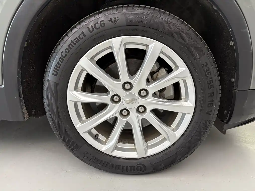 Cadillac XT4 2018 28T two-wheel drive technology купить на сайте DeffCars