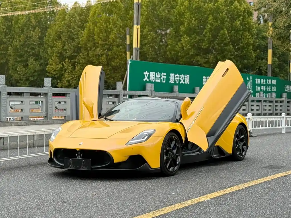 Maserati MC20 2023 3.0T Standard Edition купить на сайте DeffCars