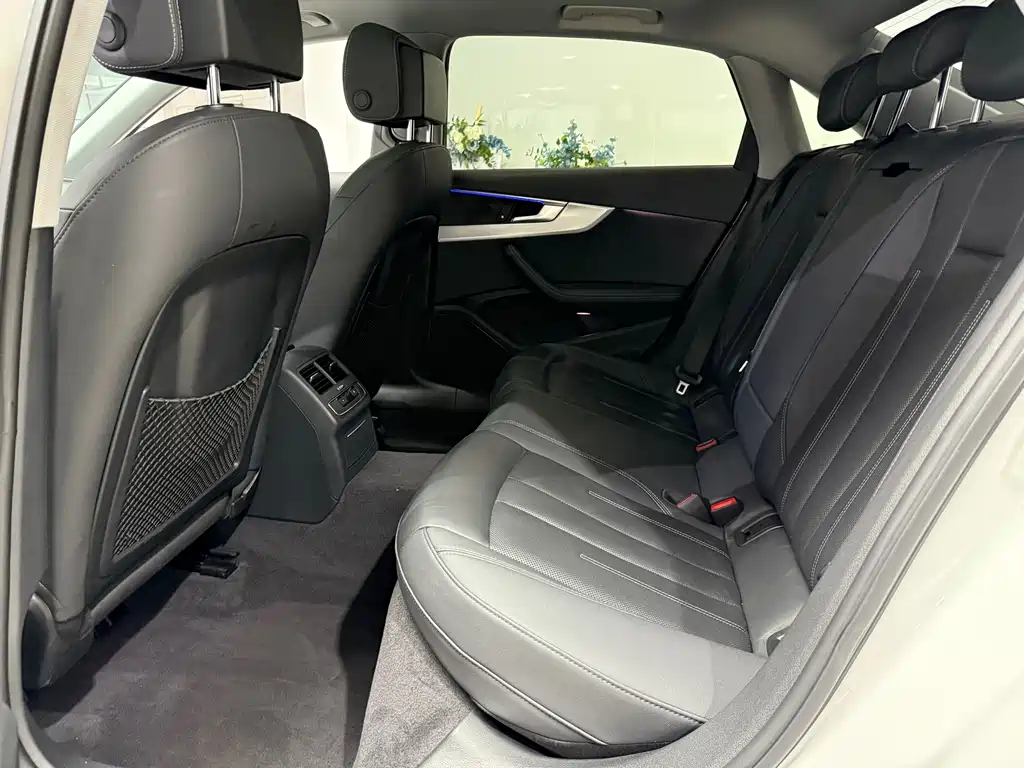 Audi A4L 2020 40 TFSI luxury and elegant model купить на сайте DeffCars