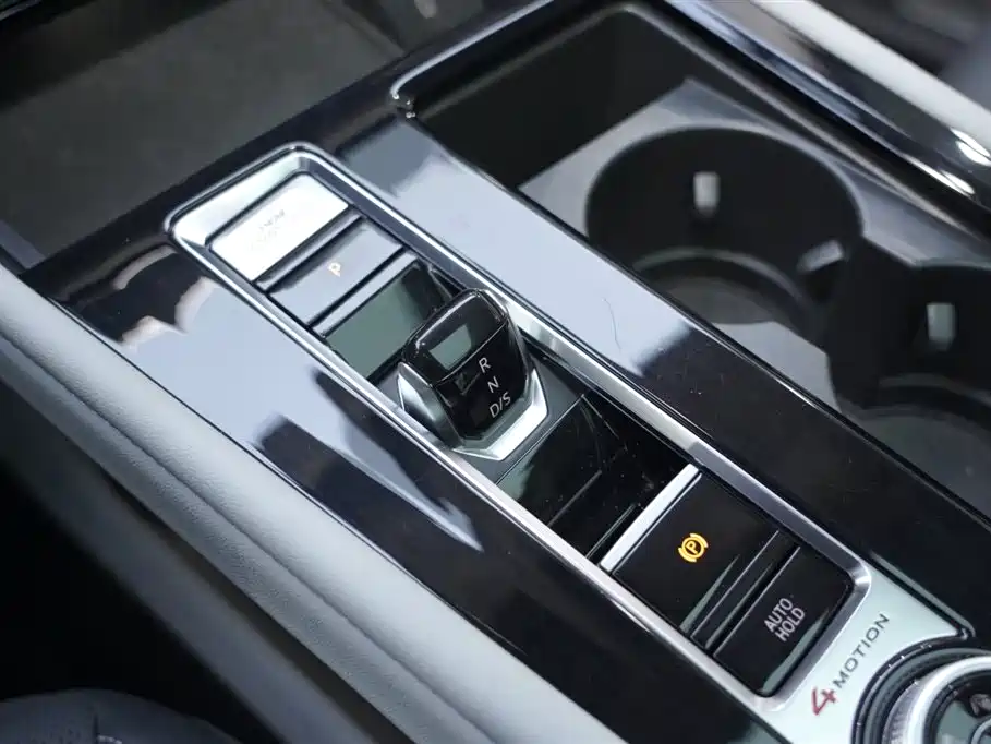 Touron 2023 facelift 380TSI four-wheel drive luxury version купить на сайте DeffCars