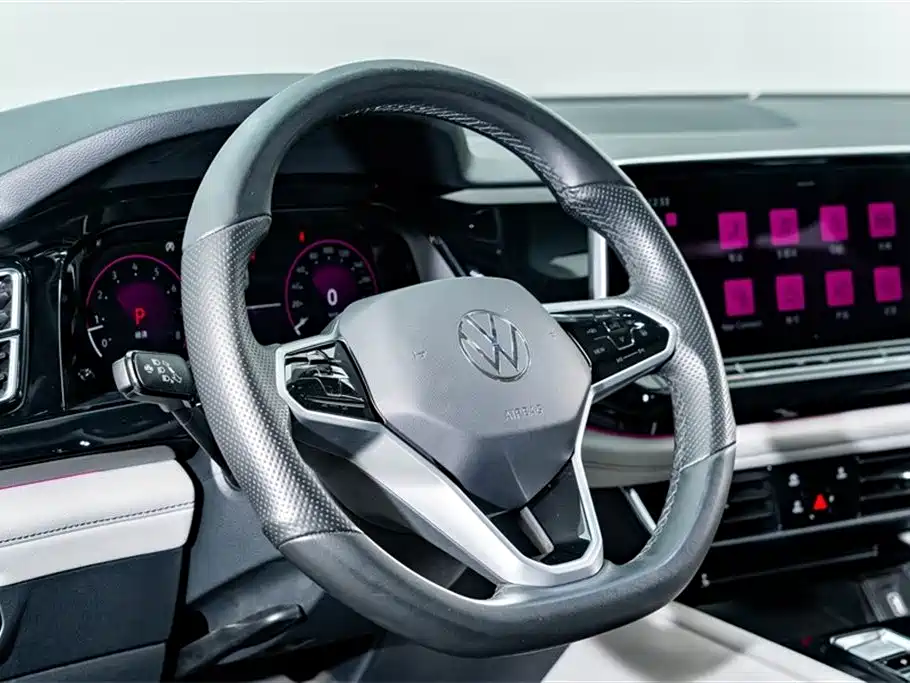 Touron 2023 facelift 380TSI four-wheel drive luxury version купить на сайте DeffCars