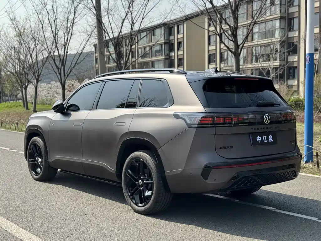 Touron 2025 Touron Pro 450TSI four-wheel drive peak version купить на сайте DeffCars