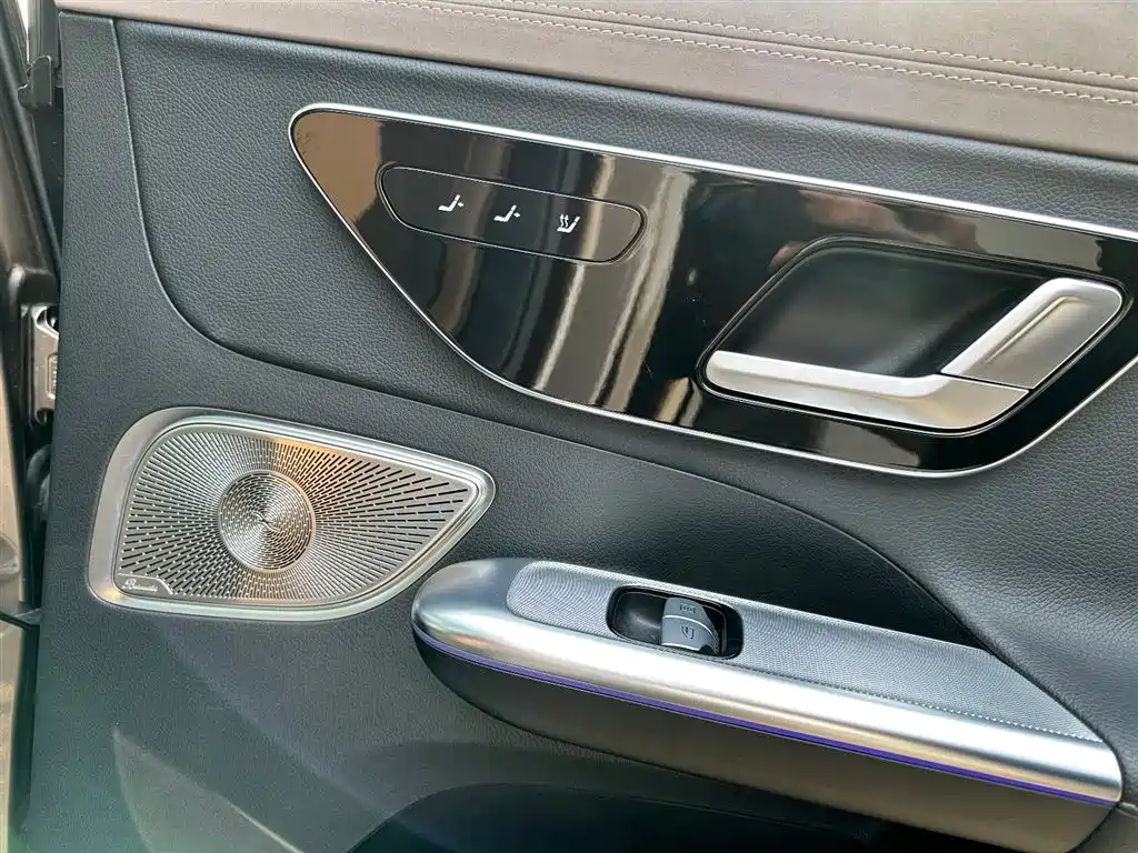 Mercedes-Benz EQE SUV 2023 500 4MATIC купить на сайте DeffCars