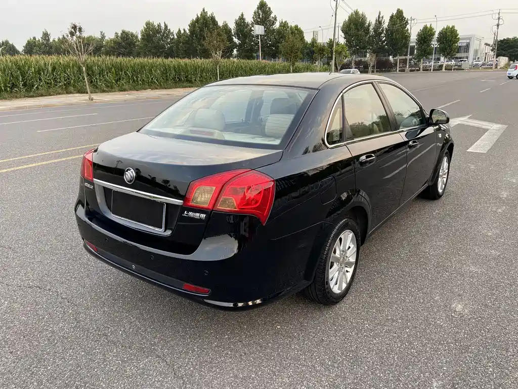 Excelle 2013 1.5L manual exclusive model купить на сайте DeffCars