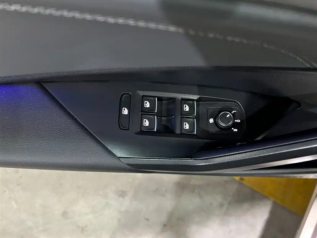 Sagitar 2023 280TSI DSG surpasses Lite version купить на сайте DeffCars