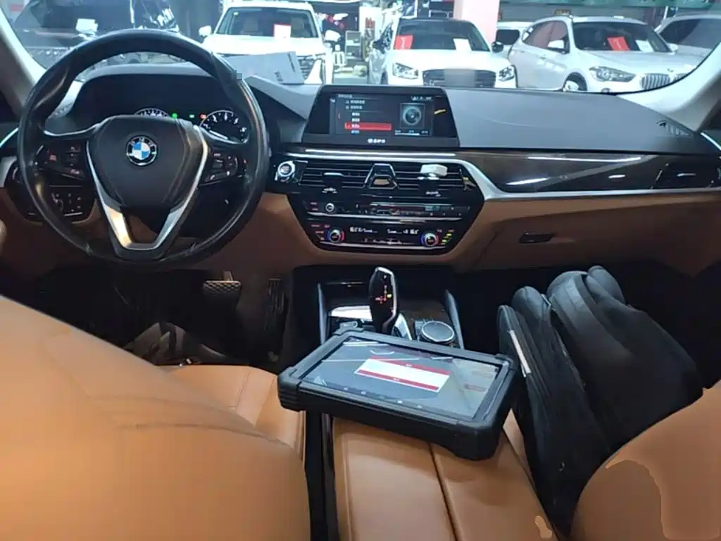 BMW 5 Series 2018 528Li Special Edition launched купить на сайте DeffCars