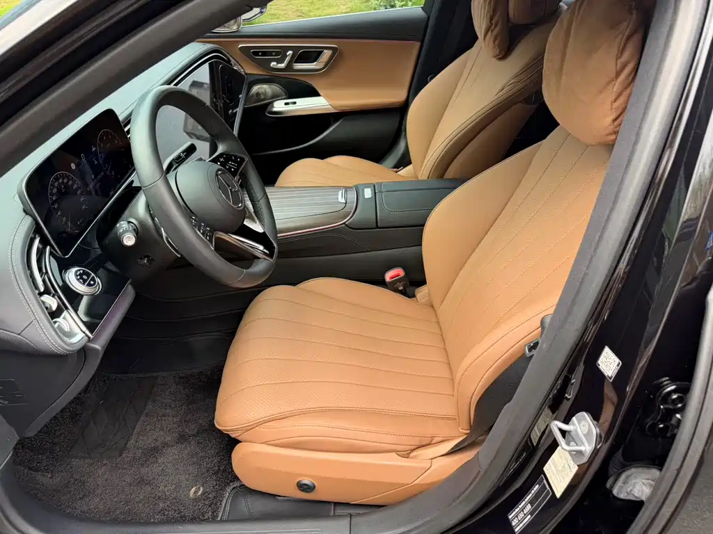 Mercedes-Benz E-Class 2024 E 300 L Luxury Model купить на сайте DeffCars