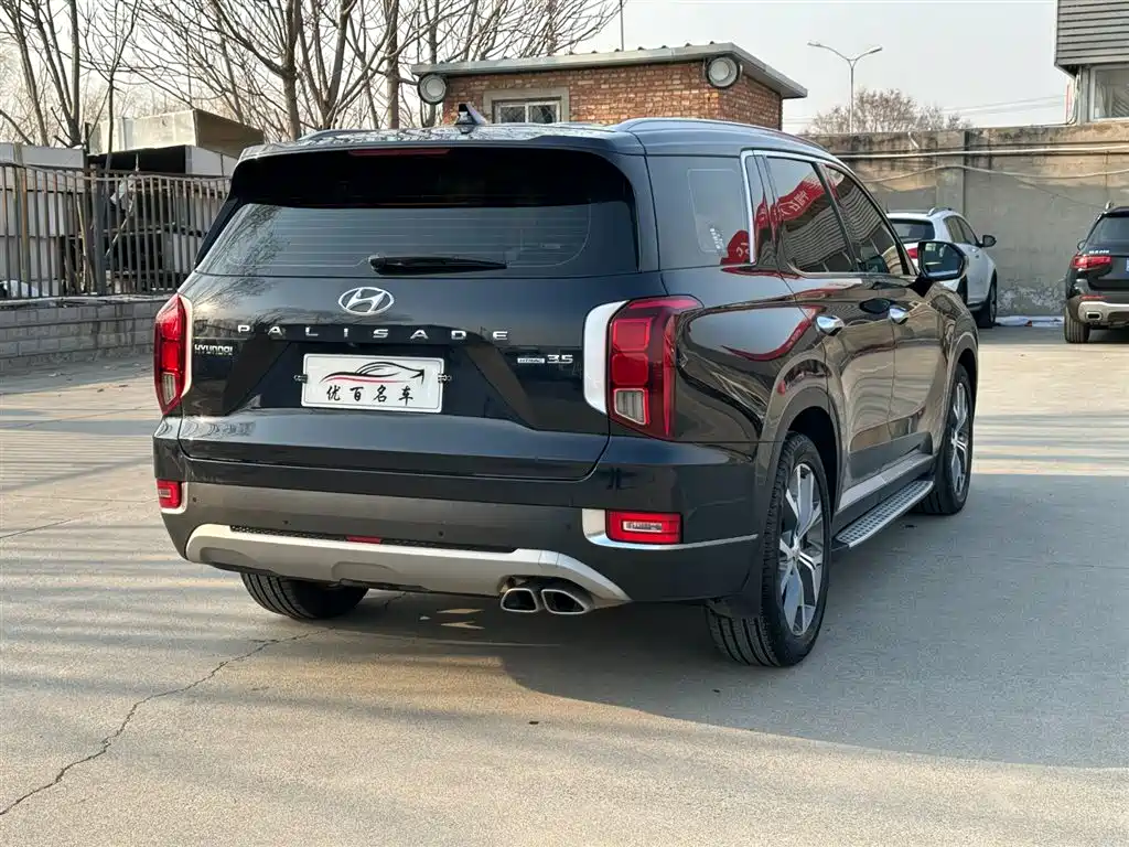 Paristi 2021 3.5L automatic four-wheel drive GLS купить на сайте DeffCars