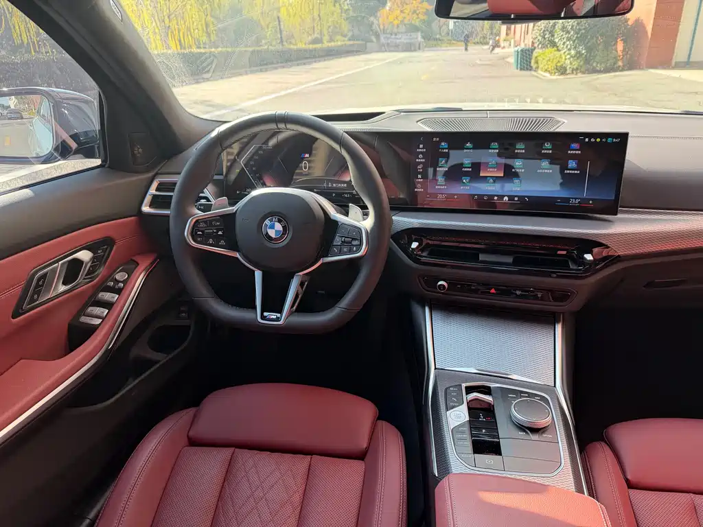 BMW 3 Series 2025 330Li M Sports Night Package купить на сайте DeffCars