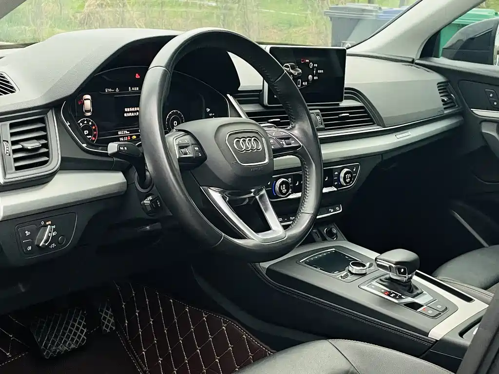 Audi Q5L 2018 40 TFSI enjoys fashionable style, National VI купить на сайте DeffCars