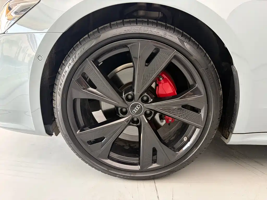 Audi A7L 2024 45 TFSI quattro RS package racing version купить на сайте DeffCars