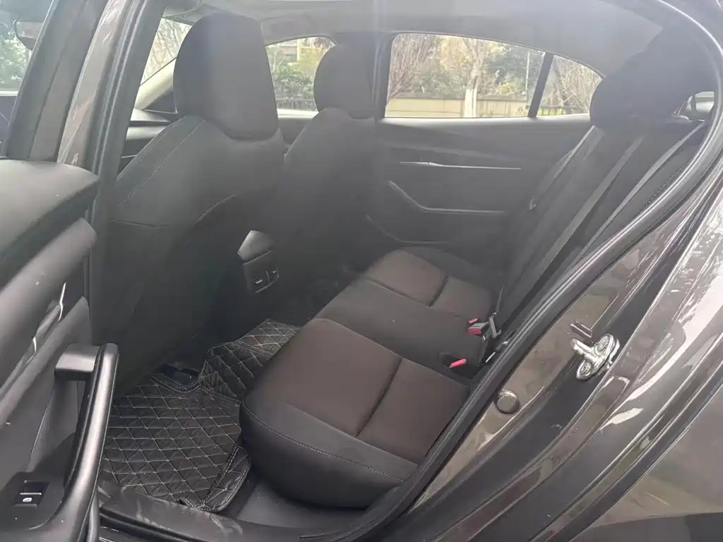 Mazda3 Angkesela 2021 1.5L automatic version купить на сайте DeffCars