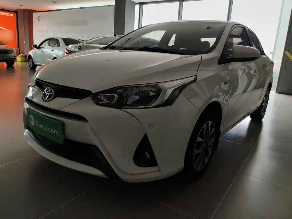 YARiS L 2017 1.5E CVT Charming Edition купить на сайте DeffCars