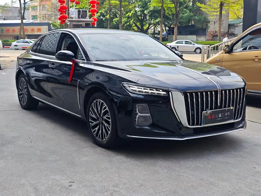 Hongqi H5 2025 2.0T automatic Qichang version купить на сайте DeffCars