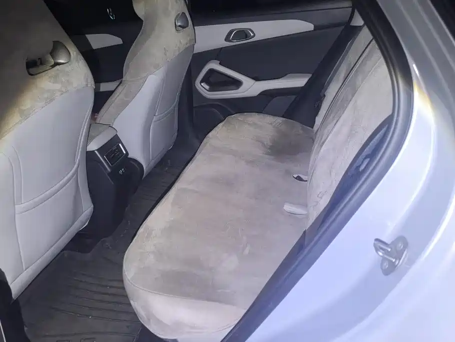 Yuan UP 2025 Smart Driving Edition 401KM Vitality Edition купить на сайте DeffCars