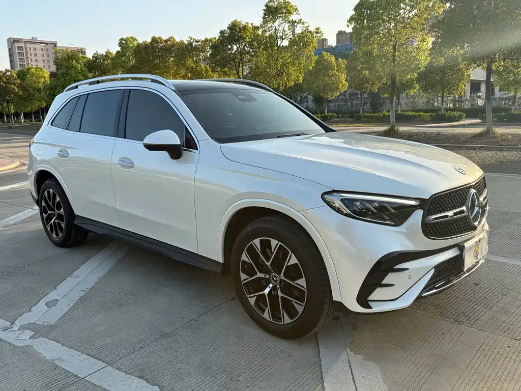 Mercedes-Benz GLC 2023 GLC 260 L 4MATIC luxury model 5 seats купить на сайте DeffCars