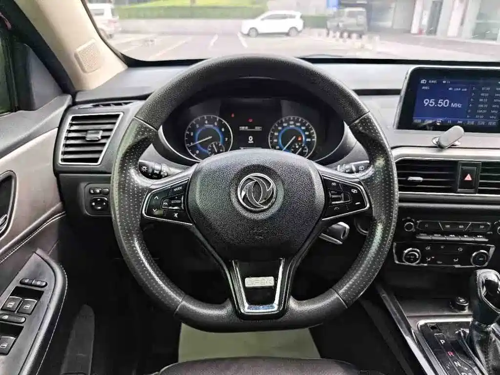 Fengguang S560 2018 1.8L CVT elite 7 seats купить на сайте DeffCars