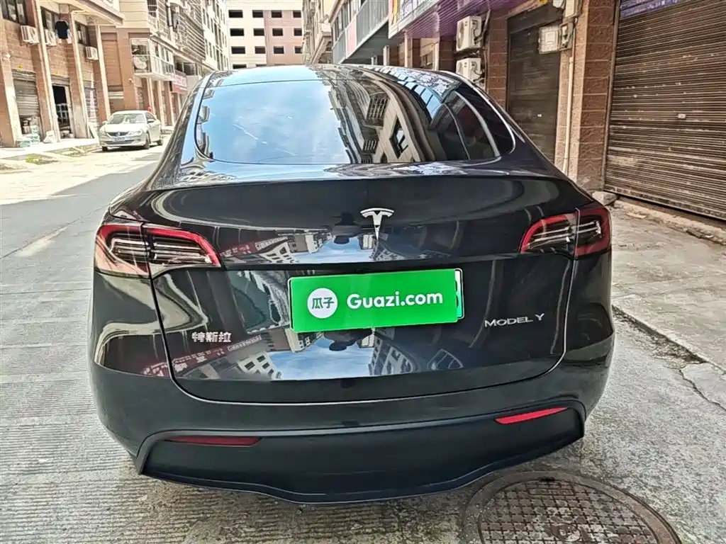 Model Y 2024 rear-wheel drive version купить на сайте DeffCars