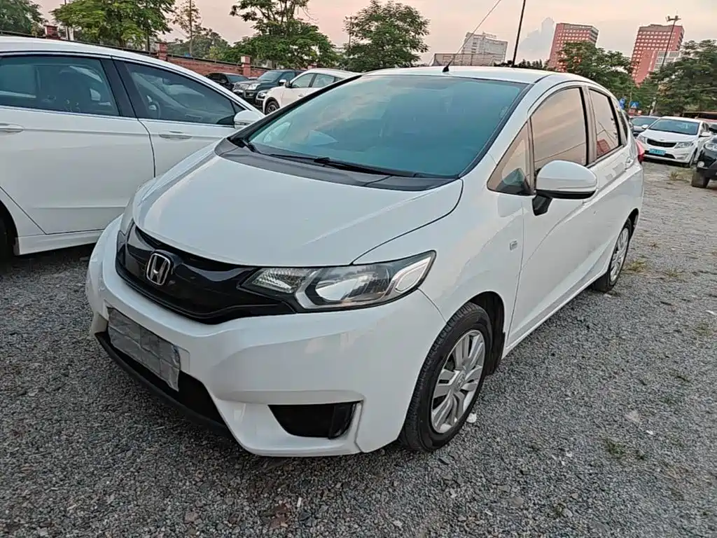 Fit 2014 1.5L LX CVT comfort model купить на сайте DeffCars