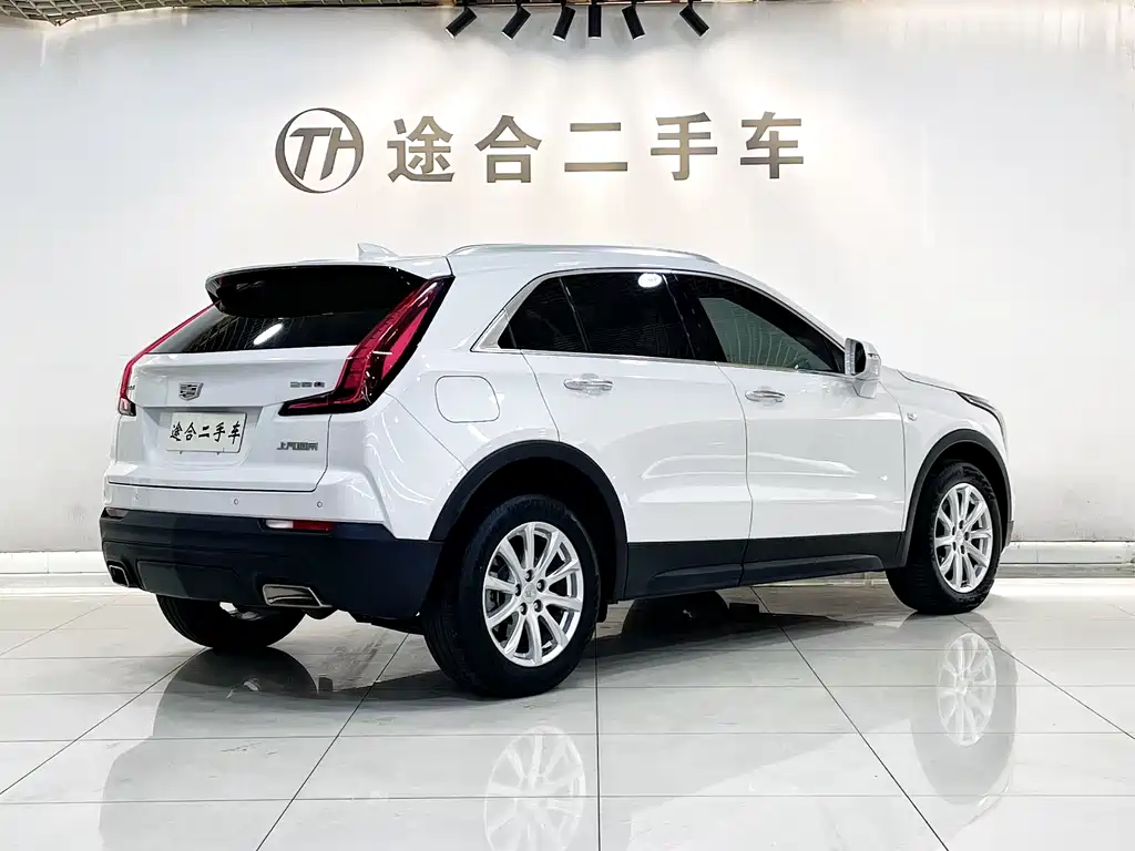 Cadillac XT4 2020 28T 2WD Technology Edition купить на сайте DeffCars