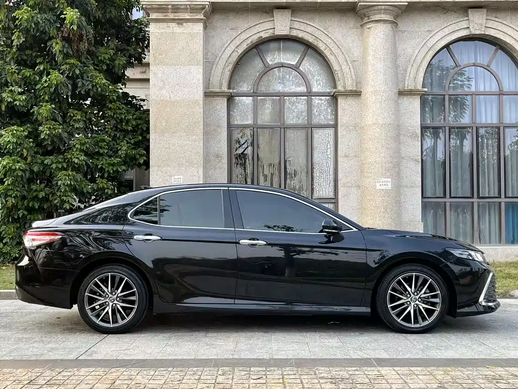 Camry 2021 2.5G Deluxe Edition купить на сайте DeffCars