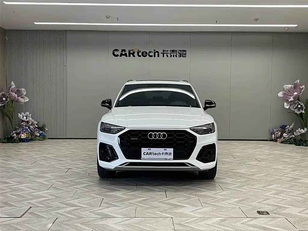 Audi Q5L 2024 40 TFSI luxury and dynamic model купить на сайте DeffCars