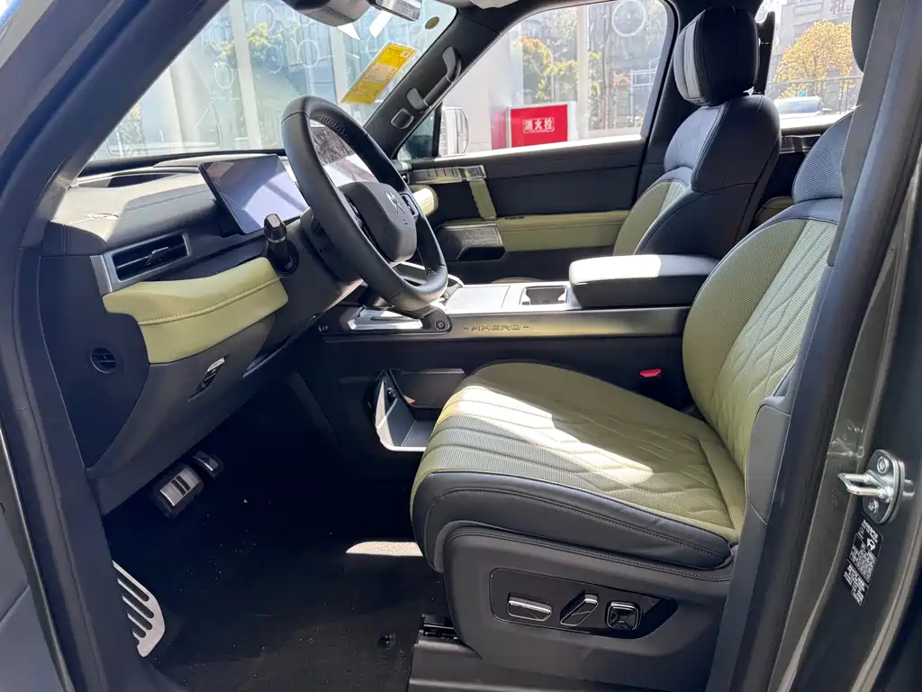 Warrior M817 2025 Max купить на сайте DeffCars