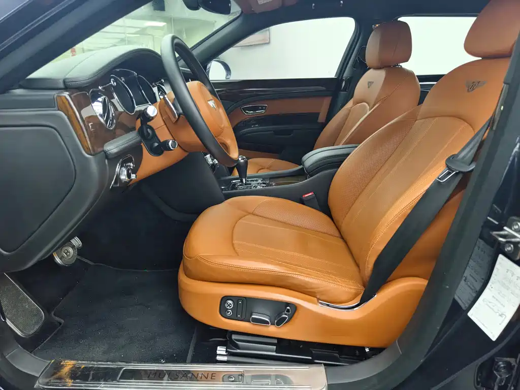 Mulsanne 2017 6.8T long wheelbase version купить на сайте DeffCars
