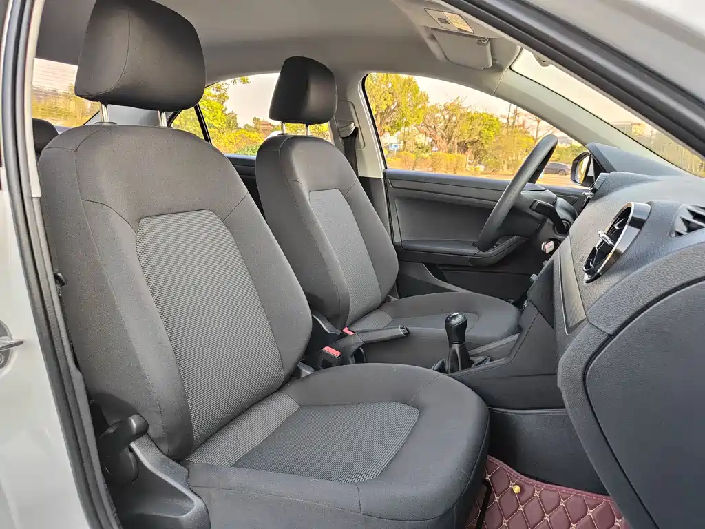 Jetta 2019 Dream Edition 1.4L Manual Fashion купить на сайте DeffCars