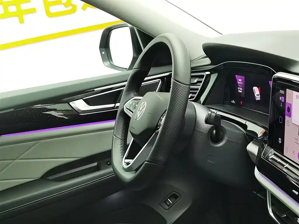 Touron 2024 380TSI four-wheel drive luxury version купить на сайте DeffCars