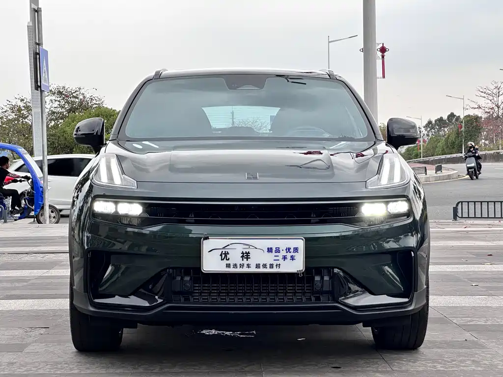 Lynk & Co 06 2023 Remix 1.5T Hero купить на сайте DeffCars