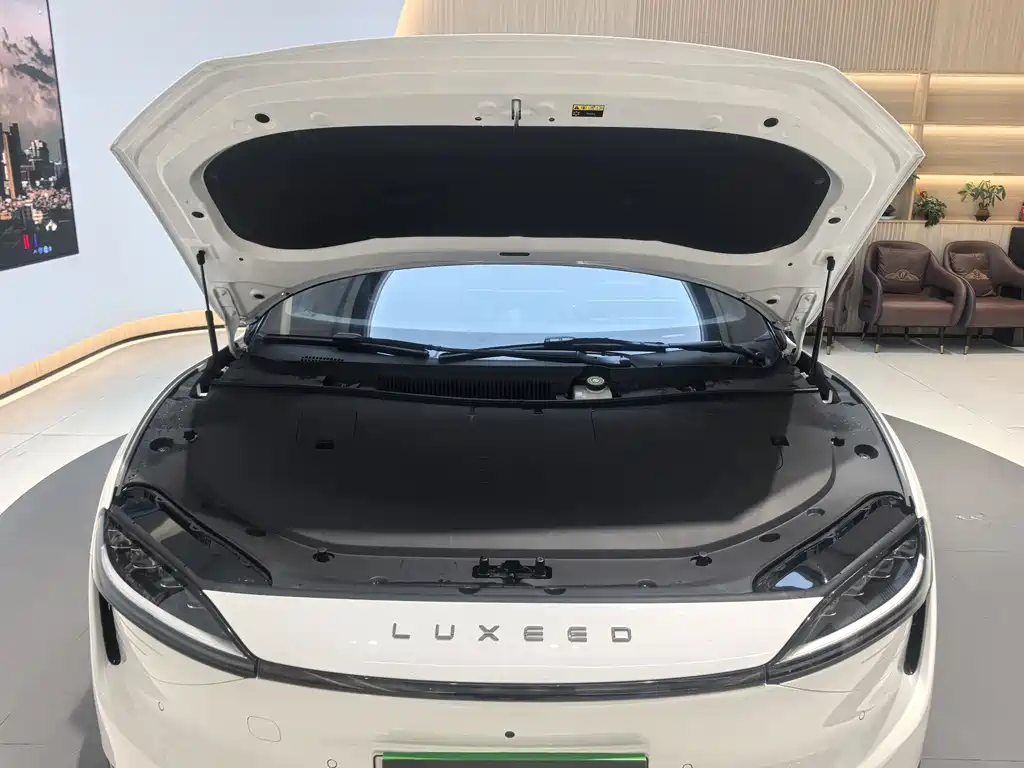 Zhijie S7 2024 Pro купить на сайте DeffCars