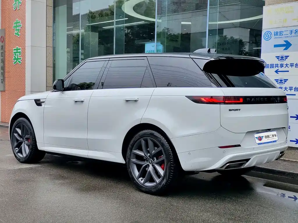 Range Rover Sport 2024 400PS Dynamic HSE купить на сайте DeffCars