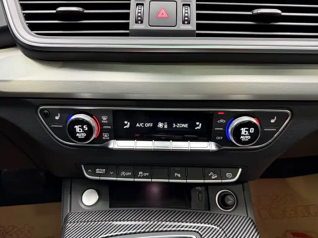 Audi Q5L 2020 facelift 40 TFSI enjoys fashionable style купить на сайте DeffCars