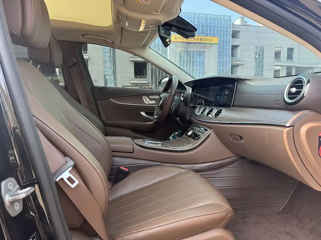 Mercedes-Benz E-Class 2023 E 300 L Luxury Model купить на сайте DeffCars