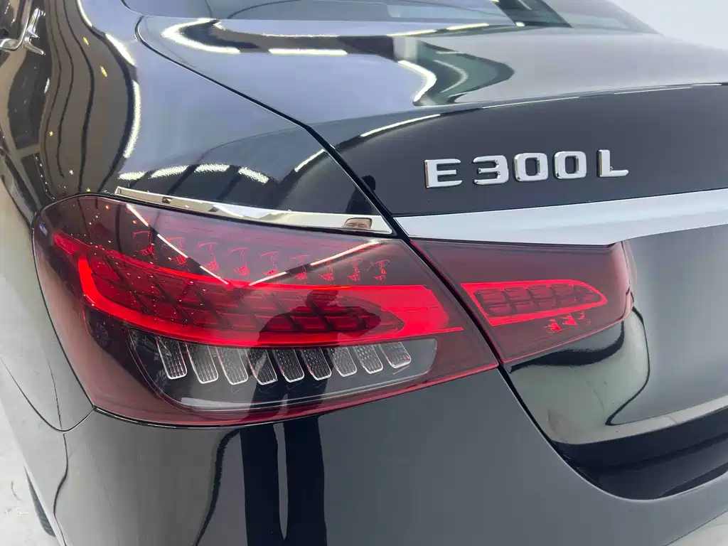 Mercedes-Benz E-Class 2023 E 300 L Luxury Model купить на сайте DeffCars